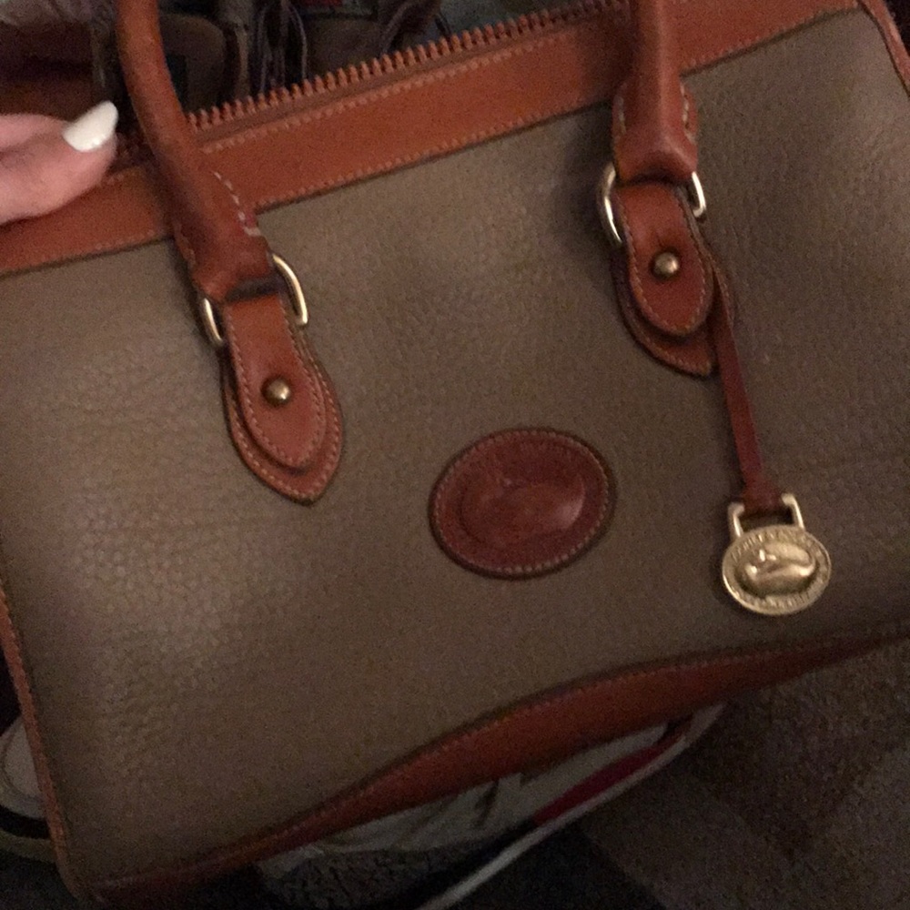 Dooney & Bourke speedy